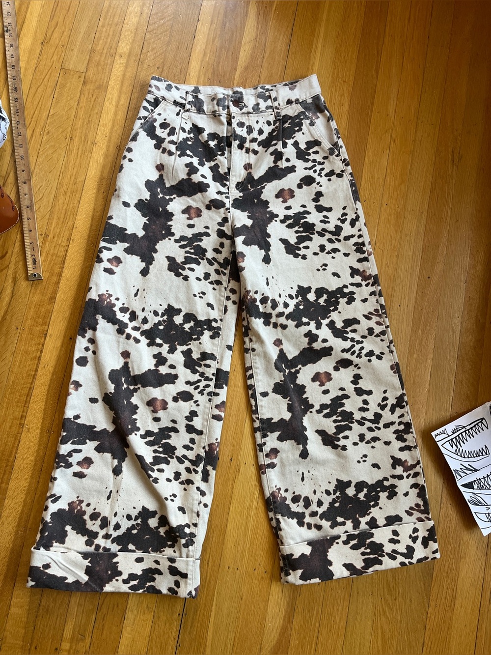 Pilcro wide leg animal splatter print brown cream jeans pleated JNCO 27 4 Y2K - Picture 2 of 13